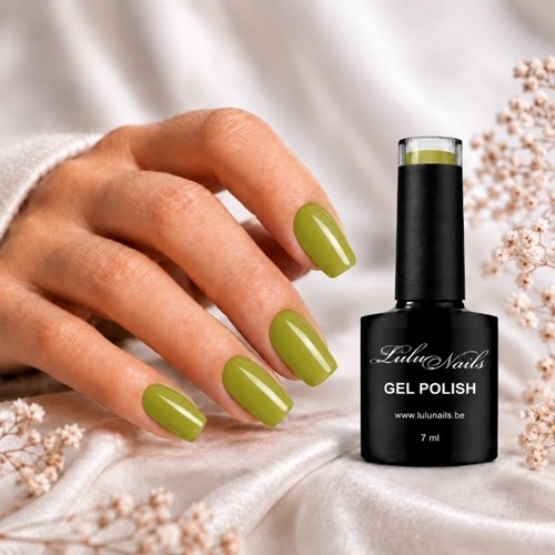 Chic Olive Green Semi-Permanent Nail Polish 7ml UV/LED – HEMA- and TPO-free | LuluNails Belgium