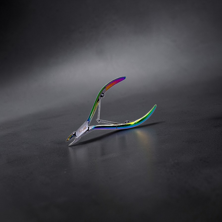 Pince à Cuticules Professionnelle Multicolore LuluNails | Outil Manucure Précision